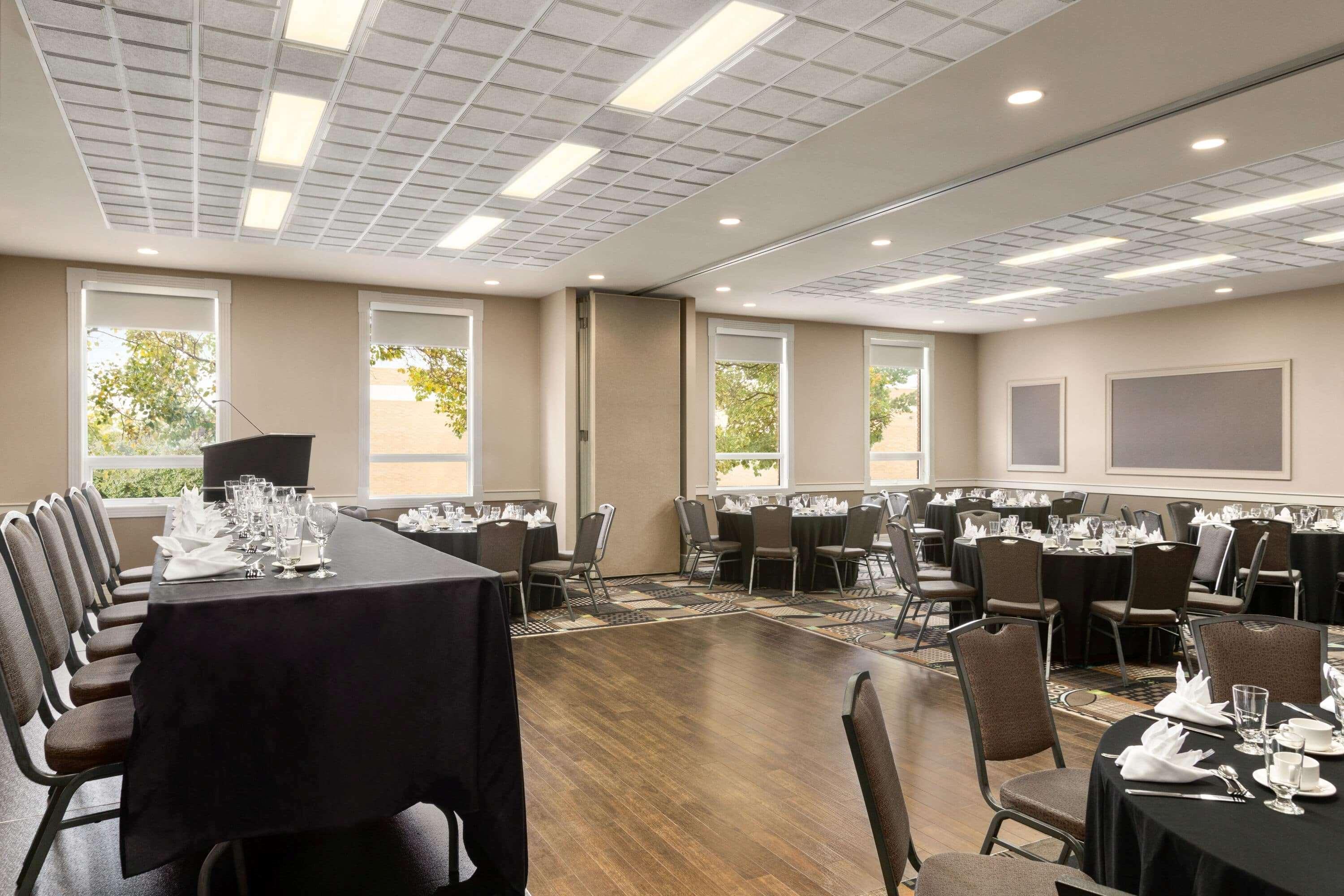 Royal Hotel Calgary, Trademark Collection By Wyndham Exteriér fotografie