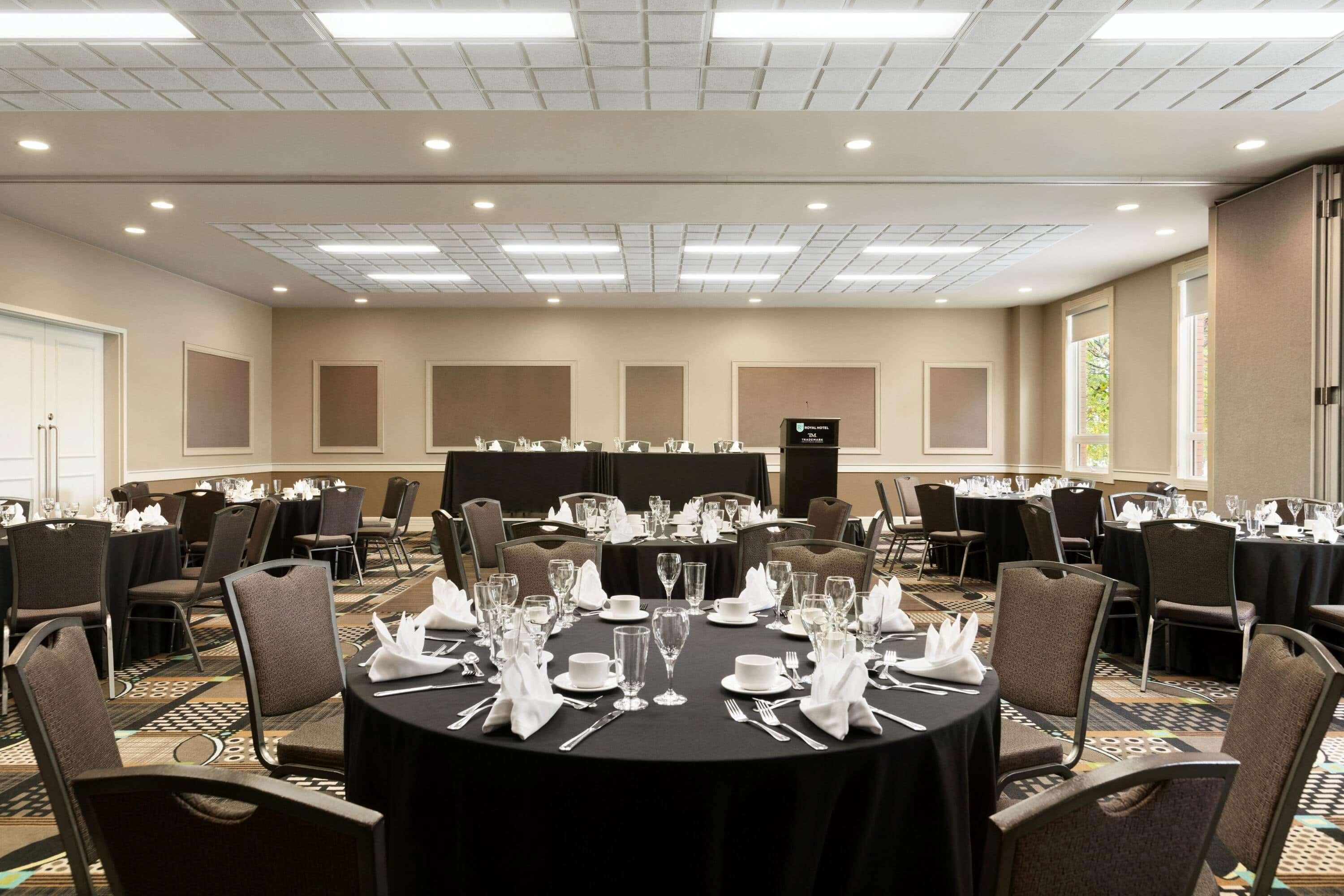 Royal Hotel Calgary, Trademark Collection By Wyndham Exteriér fotografie