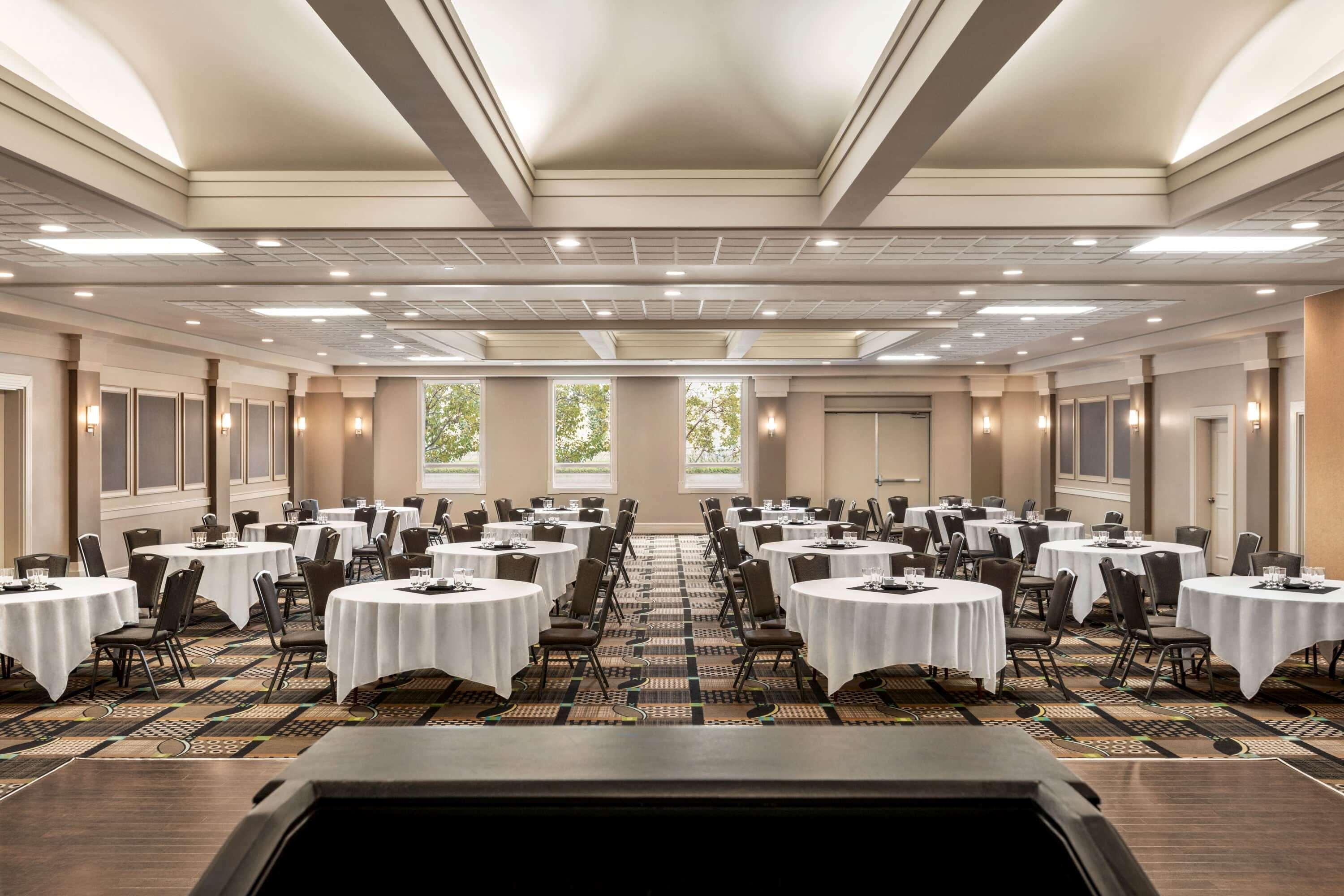 Royal Hotel Calgary, Trademark Collection By Wyndham Exteriér fotografie