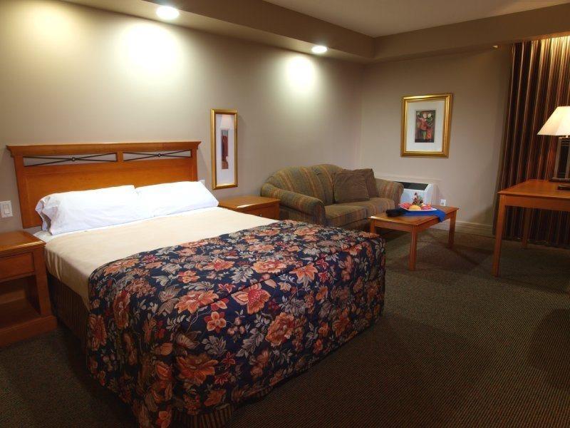 Royal Hotel Calgary, Trademark Collection By Wyndham Pokoj fotografie