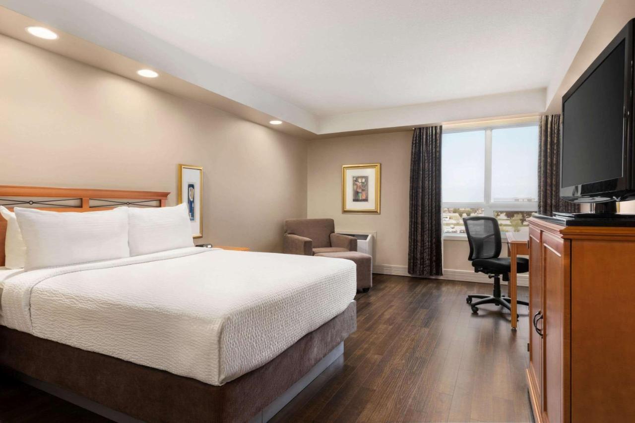 Royal Hotel Calgary, Trademark Collection By Wyndham Exteriér fotografie